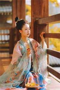 穿越惊游：看我如何成为演绎大师