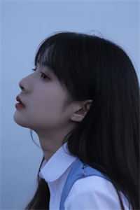 七零，疯批大小姐带亿万物资下乡