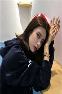 开局女帝为师，我出师便天下无敌