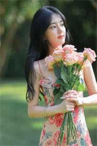 退婚当天，她嫁权臣冲喜