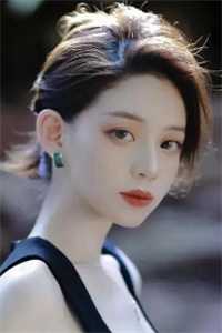 虐爱成痴：虐死夫人后，陆总发狂了