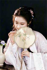 沈诗苒萧其隽(重生后，娘娘只想平安度日)完整版在线阅读_《重生后，娘娘只想平安度日》全集阅读