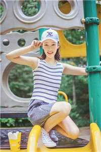 退婚世子后，她改嫁朝中摄政王