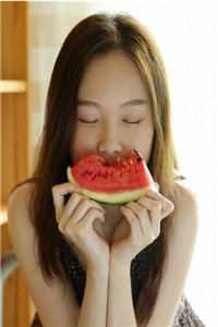 绑定吃瓜系统，恶毒女配逆袭了完结版小说（简若楠澹台墨）全文免费阅读无弹窗大结局_简若楠澹台墨（绑定吃瓜系统，恶毒女配逆袭了完结版简若楠澹台墨免费阅读）最新章节列表_笔趣阁（简若楠澹台墨）