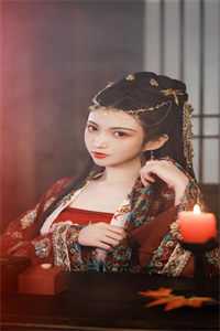 云彩殷青璇