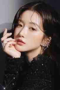 顾知璟顾君行穿成豪门后妈后，嚣张美丽又有钱_穿成豪门后妈后，嚣张美丽又有钱全本在线阅读