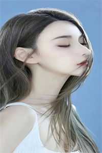 人生易如反掌，全凭老爸榜上富婆