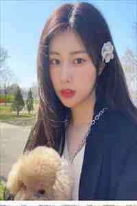 闪婚亿万总裁后，太太她成了白富美