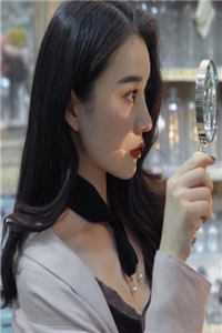 我抛弃等了万年的魔尊，嫁给小仙君了