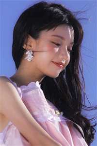 婚礼现场，女友偷偷哄她白月光(林朝夕洛薇)书目