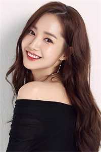 女儿被喂酒身亡，育儿嫂妻子却在带学长儿子