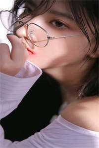 她们真的不是我女朋友