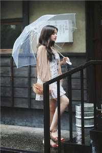 提离婚后，疯批大佬跪下求我别走