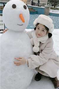 霜雪何曾覆青丝