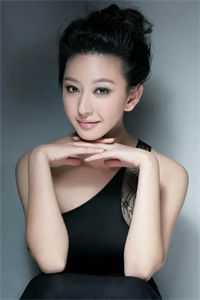 逼我改嫁傻子后，悔婚要娶义妹的男友悔疯了