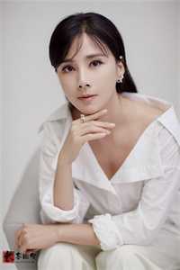 萧辰吴梦梦《被妻子背叛后，他转身迎娶白富美》_被妻子背叛后，他转身迎娶白富美全集免费阅读