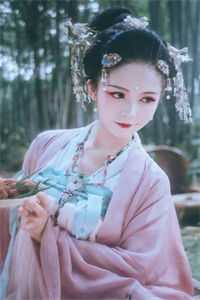 白夫人张精致最新章节在线阅读_(天降异宝：冷艳毒妃很逆天)完整版在线阅读