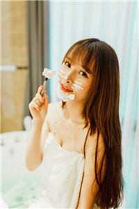 《女帝还是小可怜，被我收养》莫彦橘莫灵彦_(莫彦橘莫灵彦)全本在线阅读