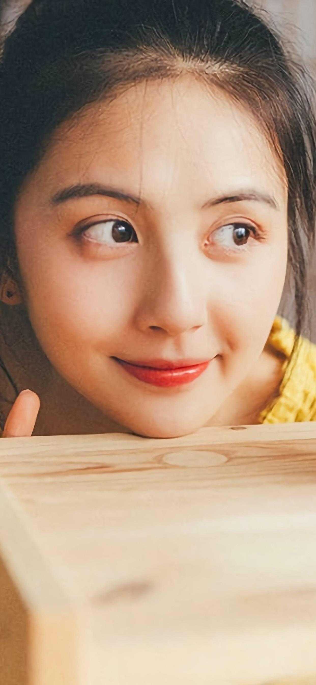 《新婚夜被抄家，王妃带着空间入皇宫》苏云宛岑依依_《新婚夜被抄家，王妃带着空间入皇宫》完结版在线阅读
