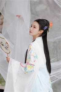 谷琼桑郁卿《
废柴重生：小师妹她艳绝天下》_(谷琼桑郁卿)全文免费在线阅读
