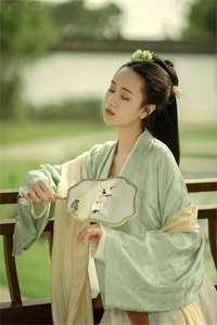 丑女被退婚后，她转身嫁给了暴君(秦则君陆晨曦)_(丑女被退婚后，她转身嫁给了暴君)全章节免费阅读