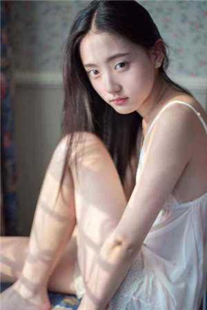 穿进书里搞宫斗，金手指是读心术(顾子矜萧华临)全集免费在线阅读_(穿进书里搞宫斗，金手指是读心术)全文阅读