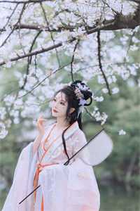 《天灾末日：别人逃难，我安全屋烧烤》谢千黄明昊完结版免费阅读_(天灾末日：别人逃难，我安全屋烧烤)全章节在线阅读