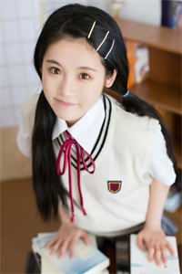 听闺女心声后，社恐妈拎刀杀四方