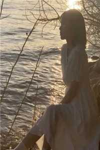 《重生后要奋斗？我转头抱紧富婆大腿》李子玉陈怡云_(重生后要奋斗？我转头抱紧富婆大腿)全集免费在线阅读