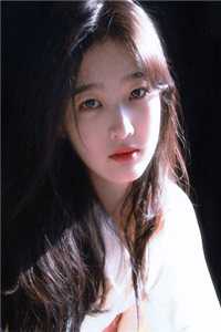 被拜金女陷害后,他双目神瞳