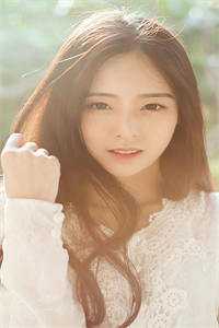 刚摆摊,就被顶级女神拐回家