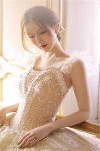 闪婚后，成了隐形大佬的药瘾