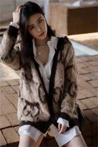 李烁白沁宁领证结婚