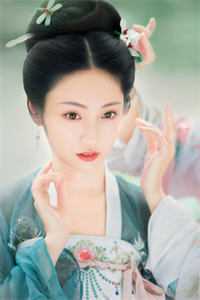 军婚撩人，我在七零靠摆烂成团宠