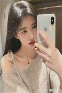 重生：霸道女总裁捧我当大明星