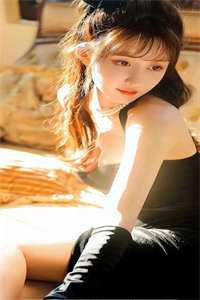 梦里壁咚校花百次后，被校花反撩