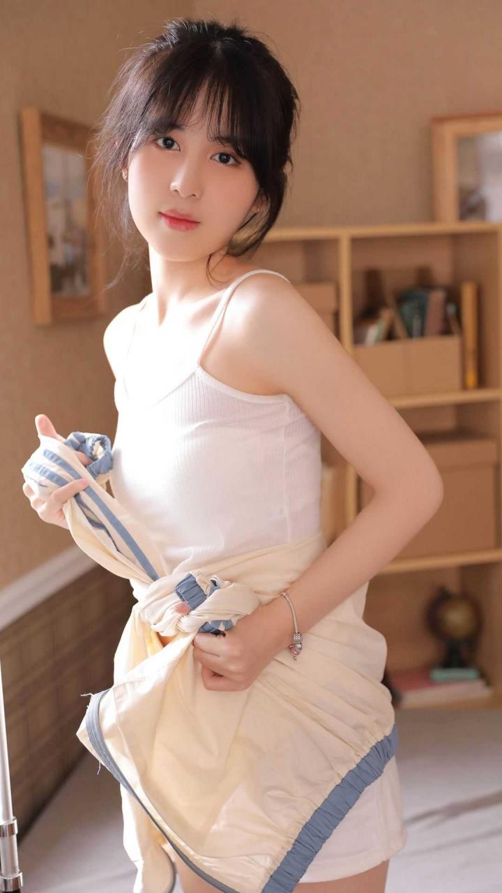 被捡回家后，她成了农家团宠