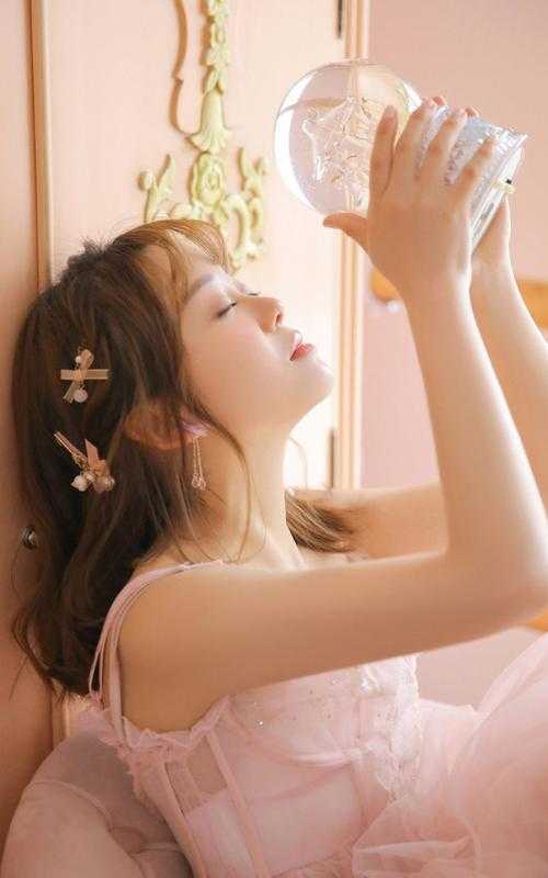 年代文反派大佬的早逝前妻重生了