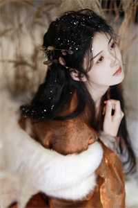 军婚爆糖：白莲绿茶在七零做团宠