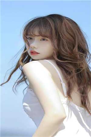 姑娘她美貌却暴力