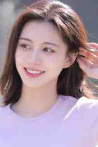 穿成老太太，疯批女王在线洗白