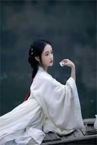 军婚七零：科研大佬被宠成小娇妻