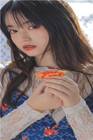 离婚后，我和白富美同居了