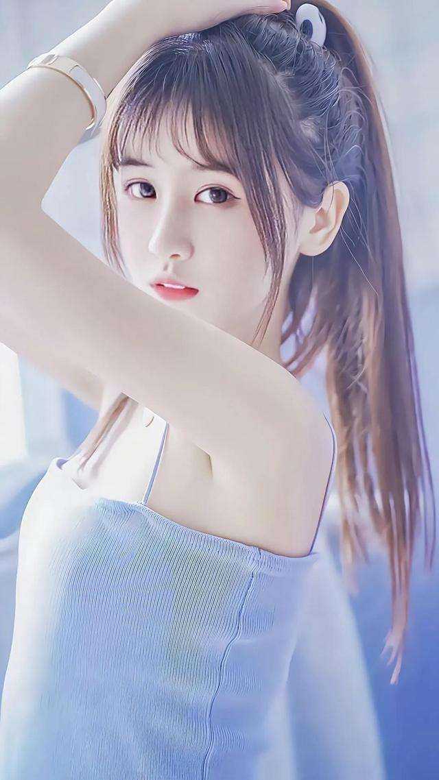 新婚前夜，她被迫改嫁疯批