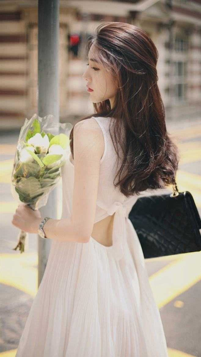 心痛！一睁眼看到了糙汉求她别离婚