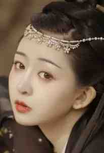 魔尊重生后，在现代拯救美女主播