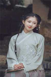 重生末世：物资已就绪，女神找上门！