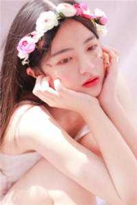 重生后，疯批小姐她治好了恋爱脑