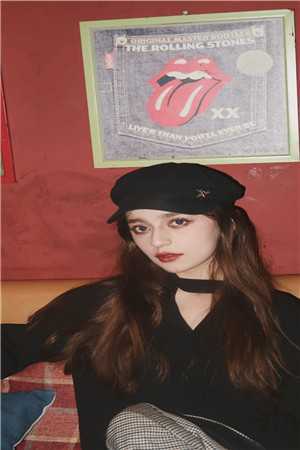 闪婚后，亿万老公拉着我花式撒糖