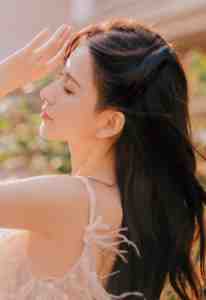 觉醒逆天命象：未婚妻的修为靠我了